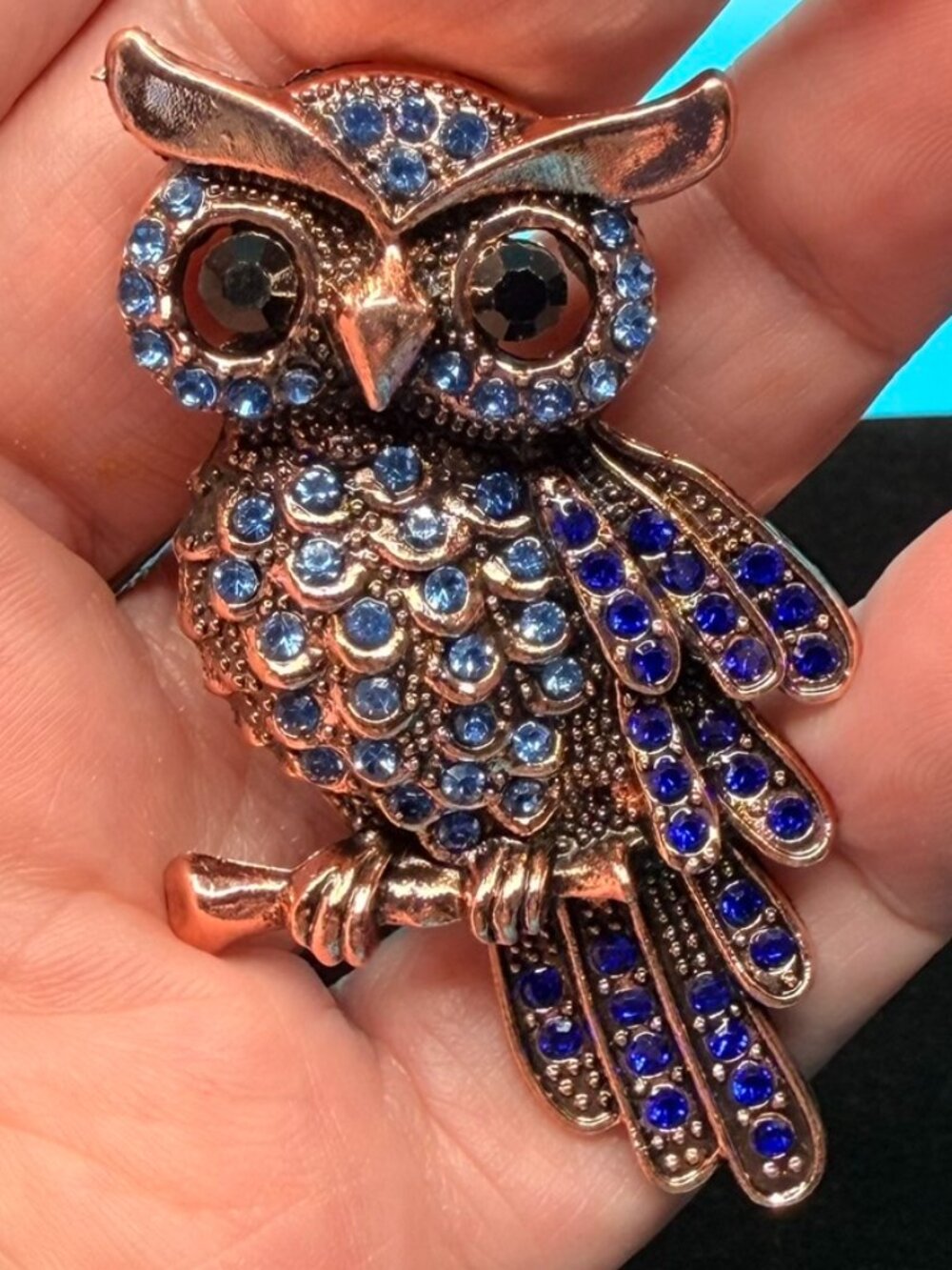 Multi Color Blue Rhinestones Owl Copper Toned Metal Brooch Pin 2.75"